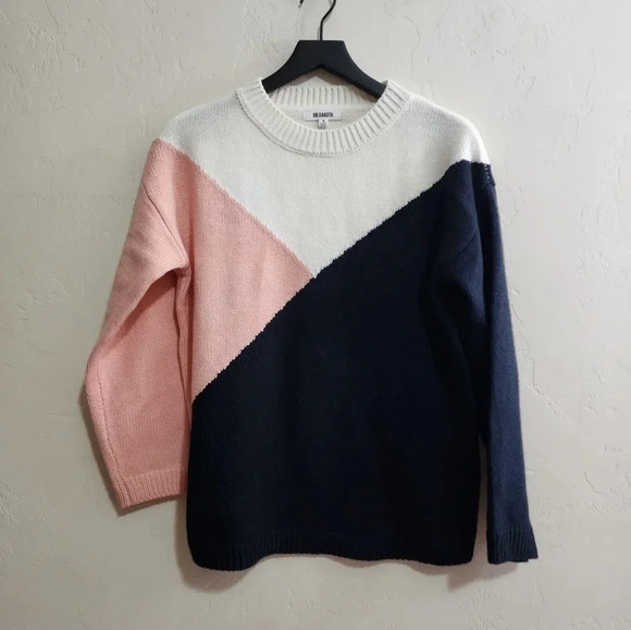BB Dakota Bunny Slope Color Block Sweater Pink Size Small NWOT - Picture 3 of 6